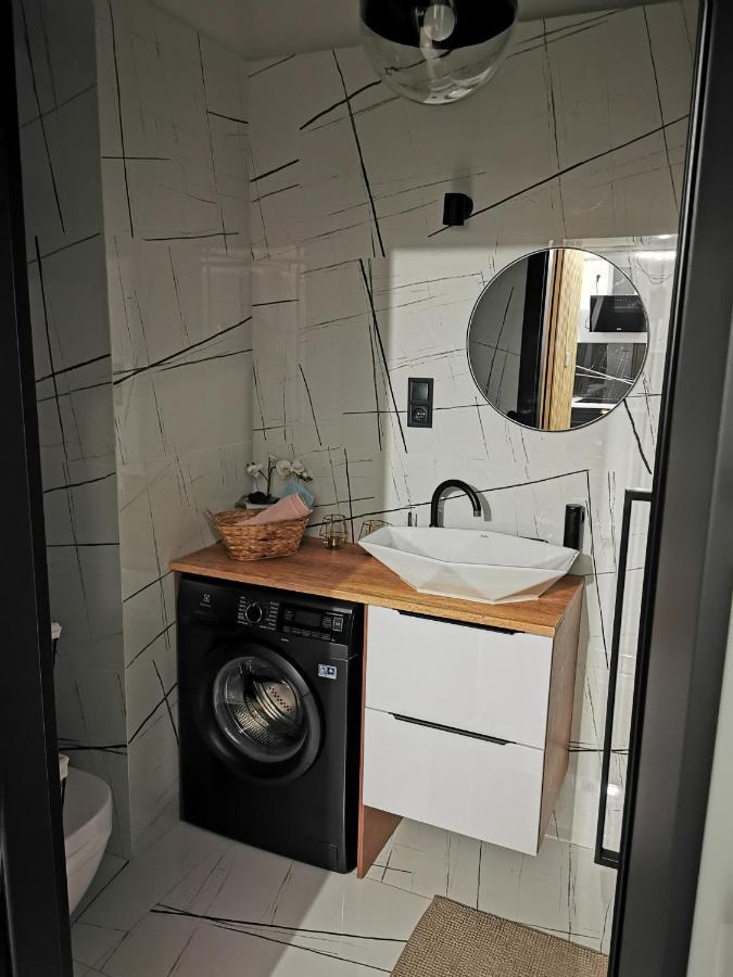 Apartament Przy Bursztynowym Stadionie Danzig Exterior foto